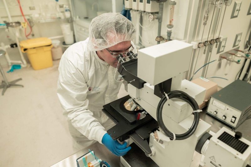 VT Micron center Cleanroom